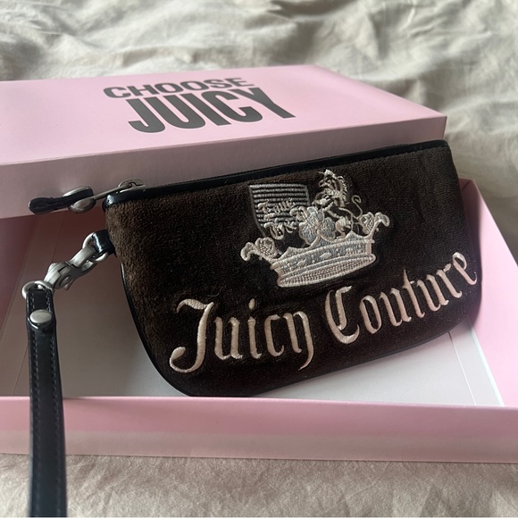 Juicy Couture Handbags - Juicy Couture Vintage Velour Black/Chocolate Wristlet Bag and Pink Box